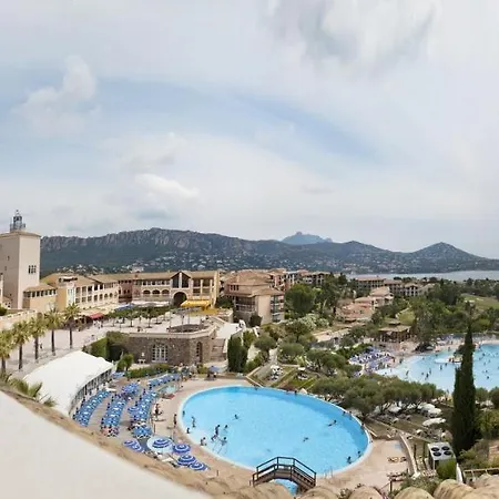 Semesteranläggning (resort) De L'esterel 3p.